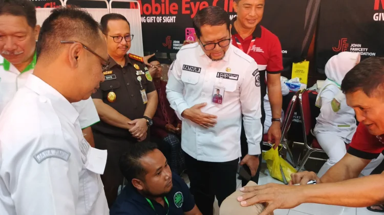 Kolaborasi Lintas Lembaga Warnai Bakti Sosial Mata Ke-11 di Bondowoso