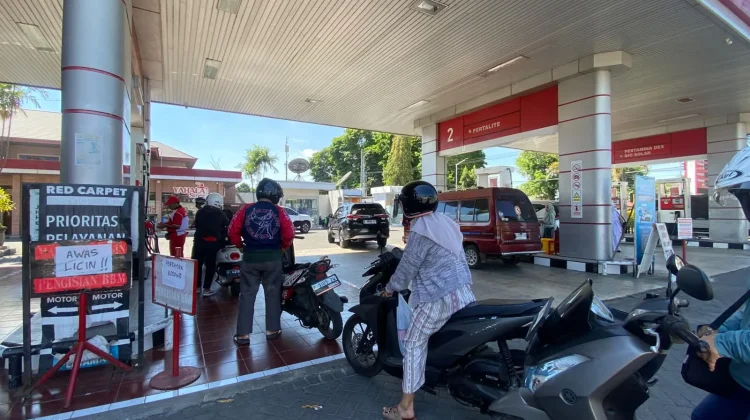 Harga Pertamax Naik, Sejumlah Warga Bondowoso Beralih ke Pertalite