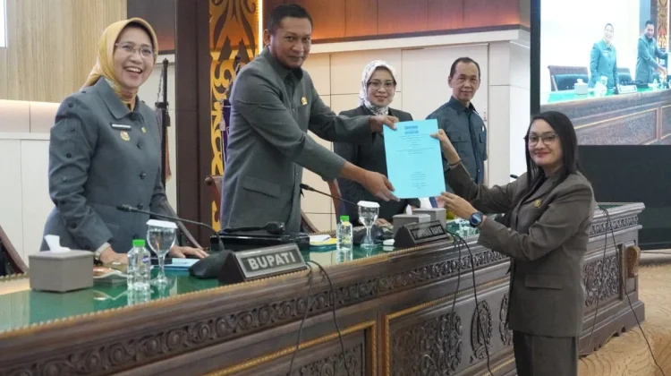 Paripurna DPRD Soroti APBD 2025,Fraksi Beri Catatan Strategis