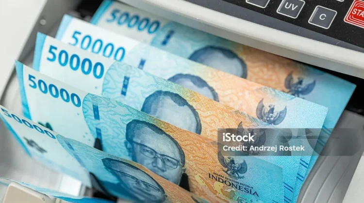 Ketika Kurs Dolar Mulai Menguras Dompet Kita