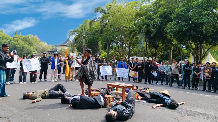 PMII Bondowoso Tagih Janji Pembebasan PBB untuk Masyarakat Miskin Ekstrem