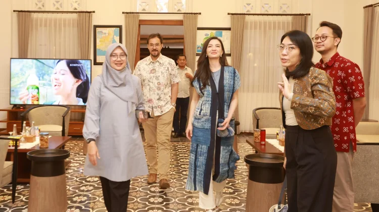 Ajak Keluarga Raline Shah Jelajahi Banyuwangi