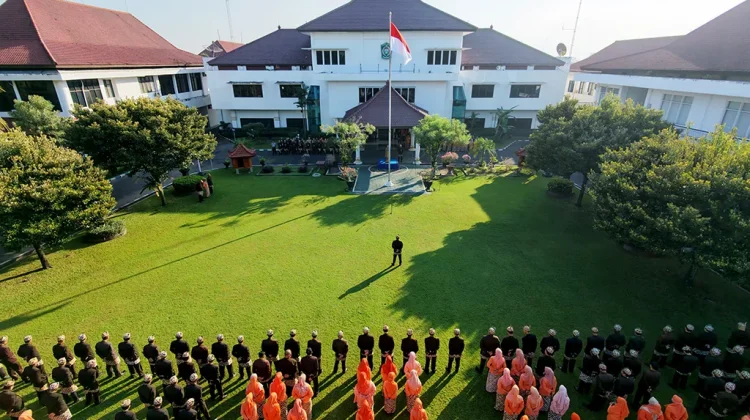 Bupati Lumajang: Pemerintah Harus Adaptif Menghadapi Dinamika Ekonomi