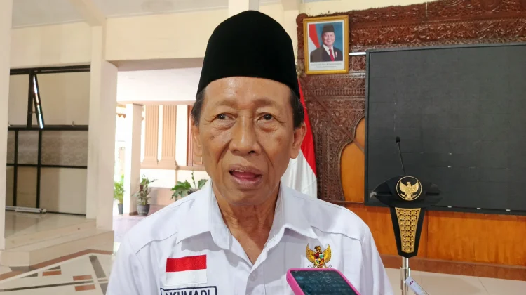 Salurkan Paket Seragam Sekolah, Baznas Kurangi Beban Siswa