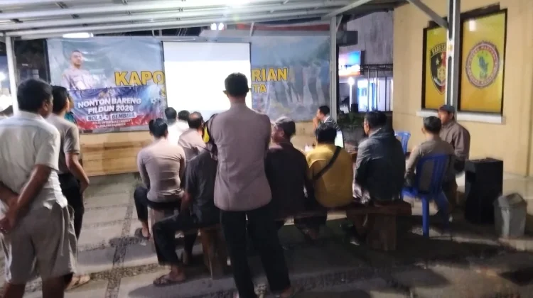 Puluhan Warga Gelar Nobar Piala Dunia di Pasirian