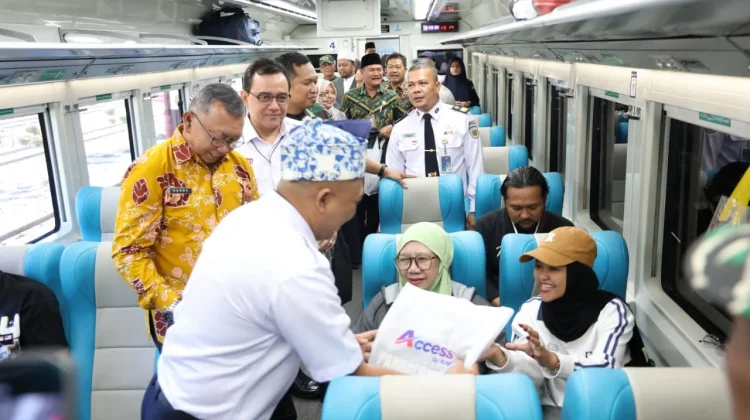 Antusiasme Penumpang KA Pandalungan 2 Tinggi