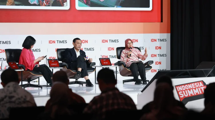 Bupati Ipuk Paparkan Sukses Perlinsos Digital di Indonesia Summit