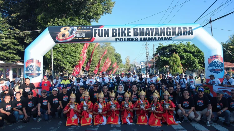 Ribuan Warga Lumajang Ikuti Gowes Sehat