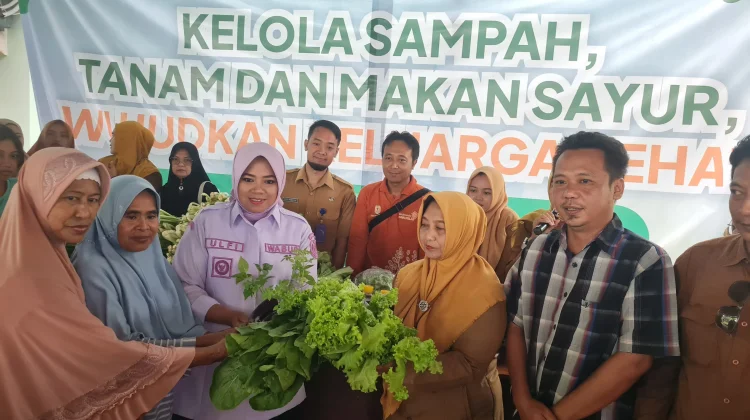 Warga Dapat Sayuran dan POC Gratis dari Dispertangan