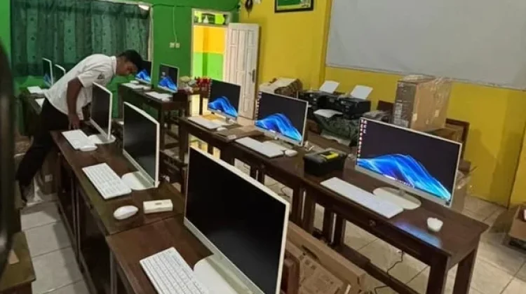 Madrasah Aliyah Nurul Jadid Siap Tingkatkan Literasi Digital Dengan Bantuan BRI