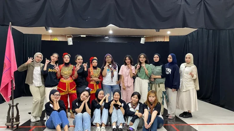 He(a)ll, Pentas Karya Ke-44 Jantung Teater FH UNEJ