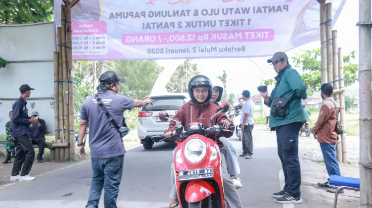 Libur Sekolah Dongkrak Kunjungan Wisata Watu Ulo-Papuma