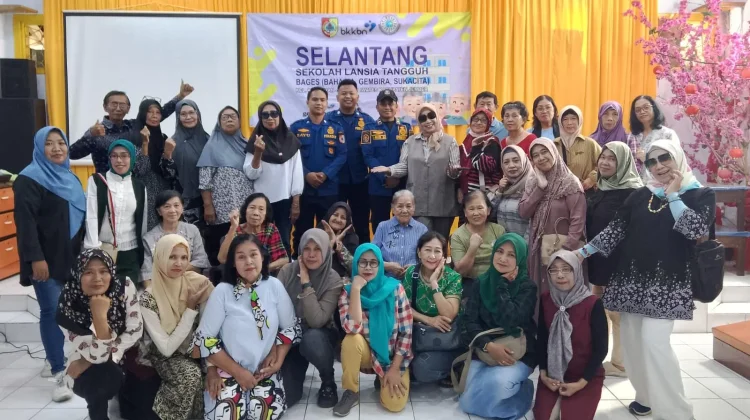 Rumah Edukasi Creative Dampingi Lansia Tetap Produktif