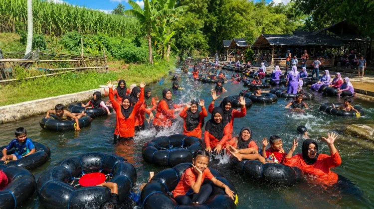 Akhir Libur Sekolah, Destinasi Wisata Lumajang Tetap Ramai Dikunjungi Wisatawan