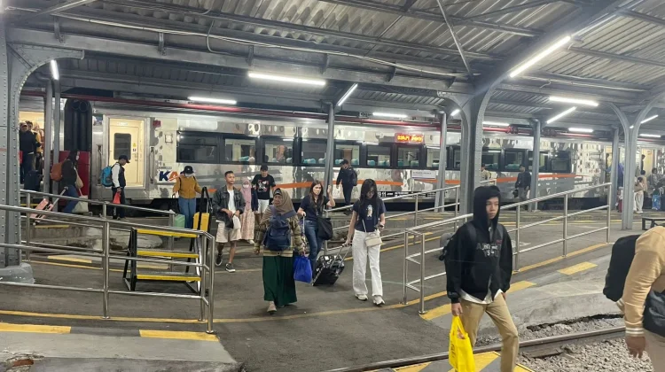 Libur Sekolah, Penumpang Daop 9 Jember Tembus 147 Ribu