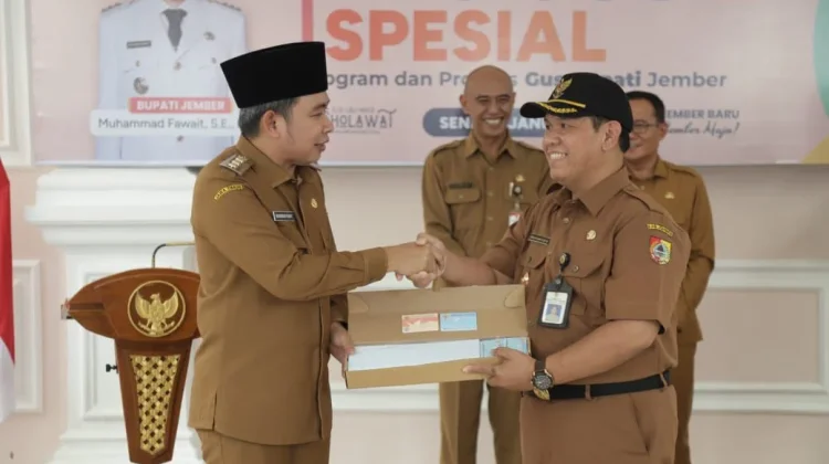 Program Peta Cinta Tuntaskan Antrean Cetak KTP-el di Jember