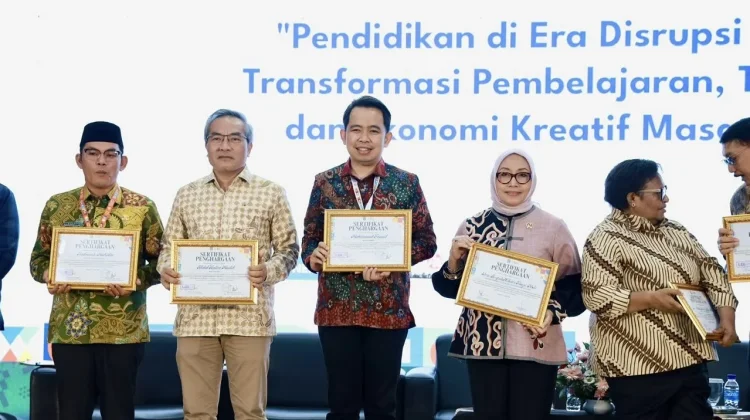 Fawait: Penghargaan Jadi Motivasi Majukan Pendidikan dan Ekonomi Kreatif