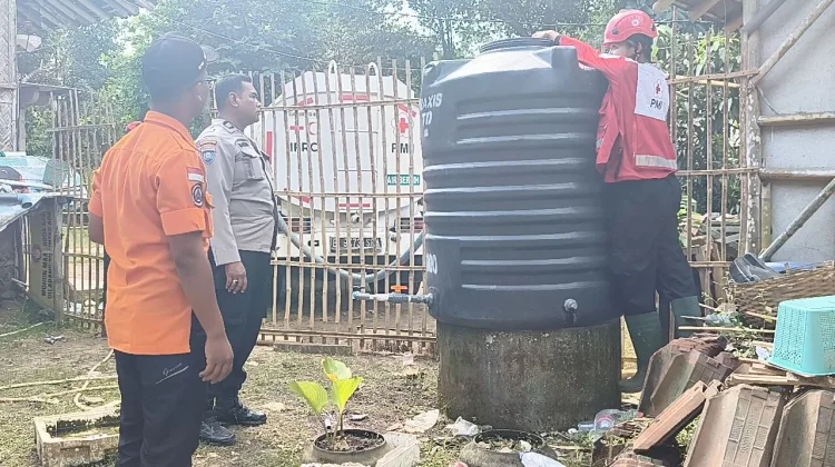 BPBD Jember Siagakan Armada Air Bersih Hadapi Puncak Musim Kemarau