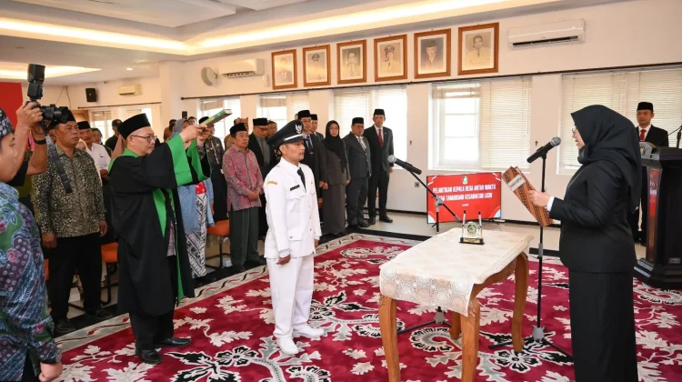 Ipuk Minta Kades Tamansari Jaga Prestasi Desa Wisata Ijen