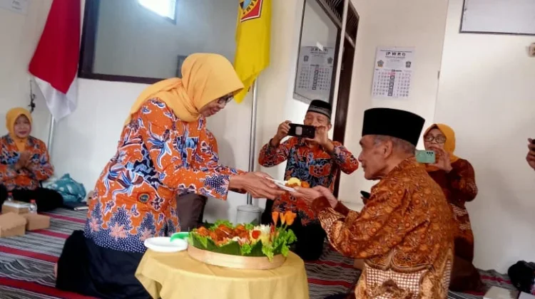 Kantor Baru PWRI Senduro Bangkitkan Semangat Berkarya di Masa Purnatugas
