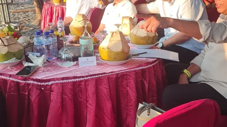 Bupati Rio, Makan Malam Bareng Pelaku Usaha PMA