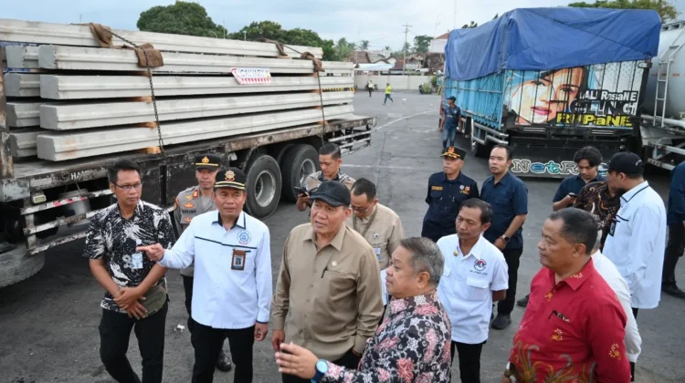 Separuh Kapal Ketapang Menganggur Akibat Minim Dermaga