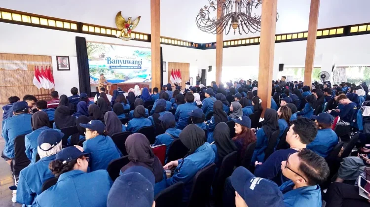 Ratusan Mahasiswa Unair Jalankan Pengabdian di Banyuwangi