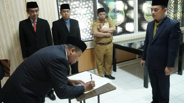 Sekretaris DLH Bondowoso Resmi Dilantik