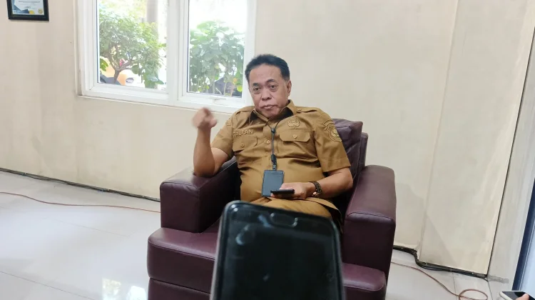 Sekolah Sepi Peminat, Dinas Pendidikan Bondowoso: Guru Urunan Beli Seragam