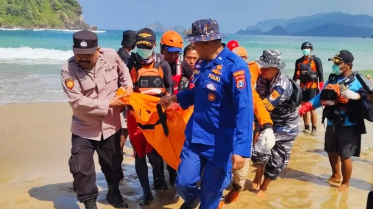 Pemancing Hilang di Pulau Merah Ditemukan Meninggal Dunia