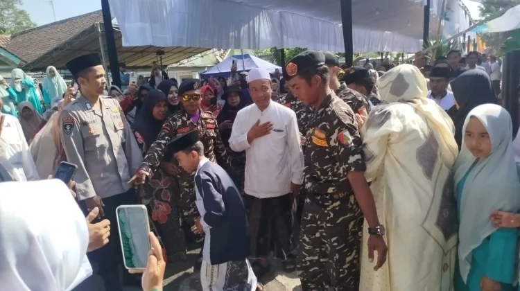 Polsek Tekung Amankan Pengajian Akbar dan Haflah Akhirusannah