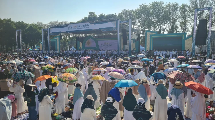 Gus Kautsar Ajak Jemaah Amalkan Shalawat Nariyah