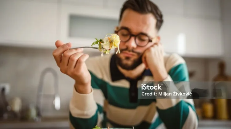Mitos Makan sebelum Jam Enam Sore