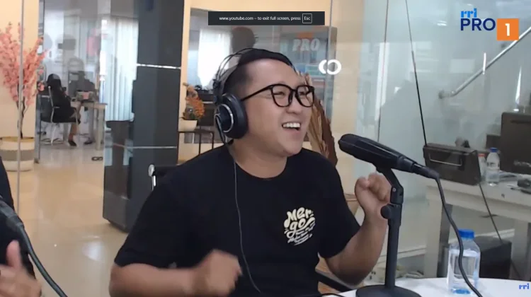 Dari MC ke Penyanyi, Yogi Bawa Cerita Melalui Lagu "Sabar Sitik"