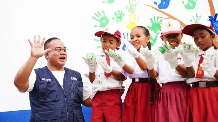 PNM Revitalisasi Sekolah 3T, Dukung Pendidikan Anak Wae Moto
