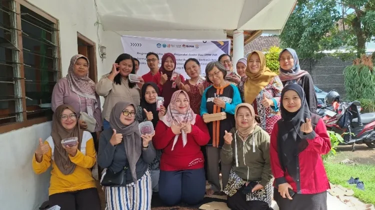 Polije Kembangkan Teknologi Produksi Dodol Buah Naga Banyuwangi