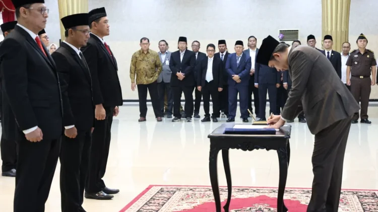 Bupati Jember Minta Jajaran Baru BUMD Segera Lahirkan Terobosan