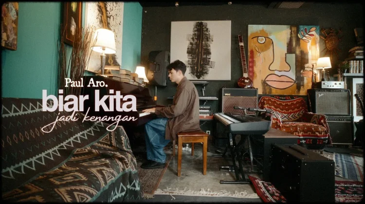Lirik Lagu "Biar Kita Jadi Kenangan" - Paul Aro