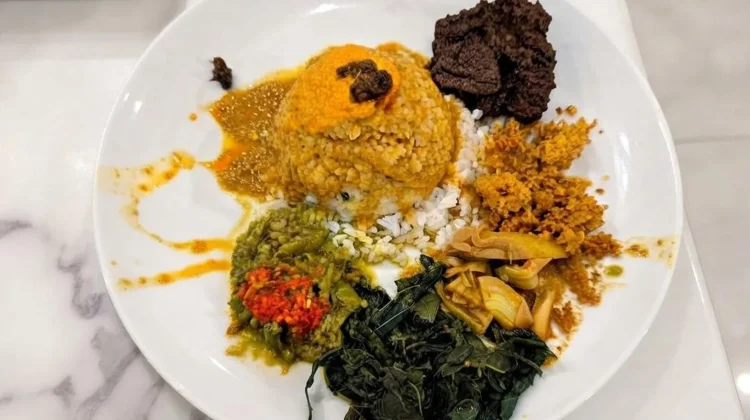 Asal Usul Rendang, Kuliner Khas Indonesia yang Mendunia