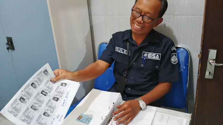 Dispendukcapil Bondowoso Jemput Bola Rekam e-KTP Pelajar