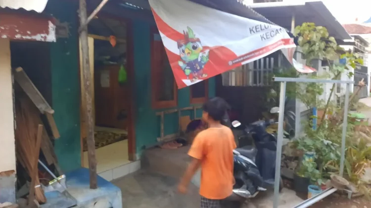 Video Bocah Peluk Ayah di Jeruji Besi Viral