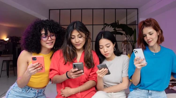 Pengguna Internet Berdasarkan Kelompok Generasi di Indonesia