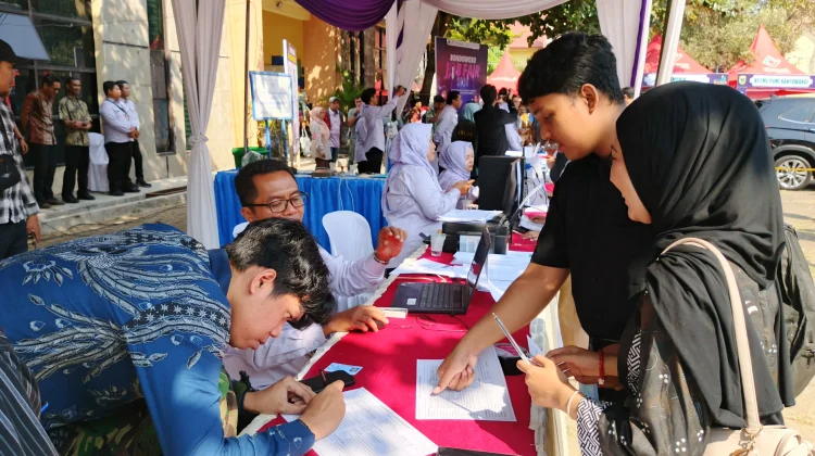 Ribuan Warga Serbu Job Market Fair Bondowoso, Rebutkan 1.224 Lowongan