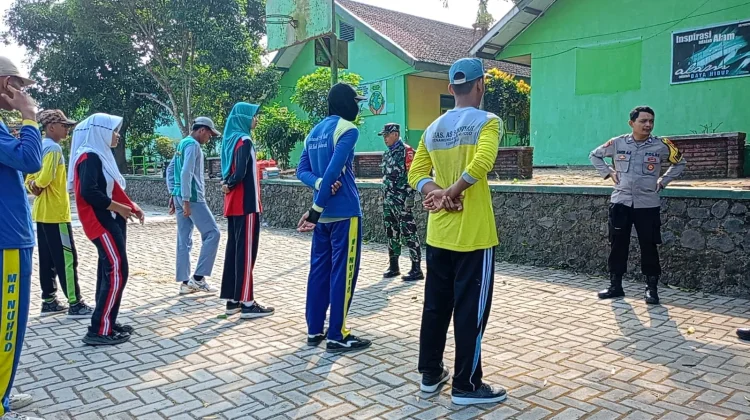 Calon Paskibraka di Ranuyoso Lumajang Mendapatkan Materi