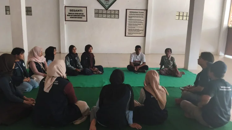 Belajar Keberagaman, Mahasiswa Berkunjung ke Sanggar Sapta Darma Sukoreno