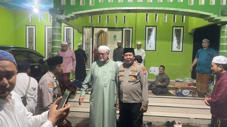 Polisi Amankan Sholawatan Ijtima' Hailallah di Lumajang