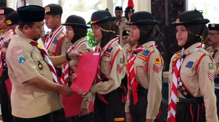 Wabup Bondowoso Lepas Kontingen Pramuka Menuju Jambore Nasional XII
