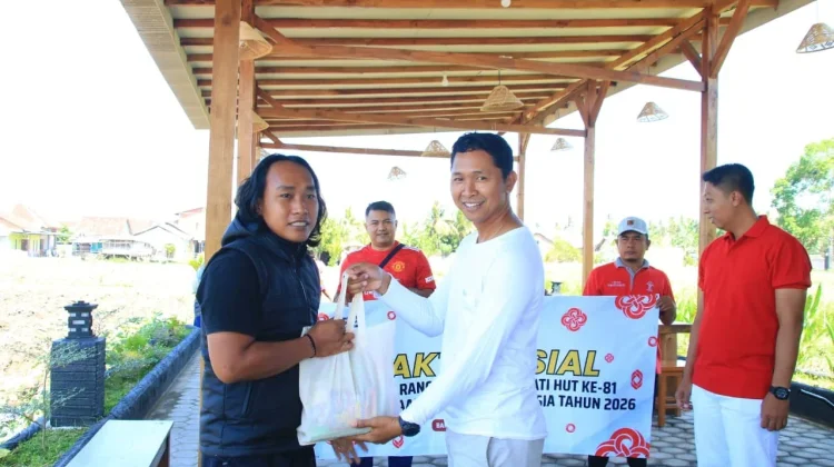 Lapas Banyuwangi Bagikan Sembako Jelang HUT Kemerdekaan