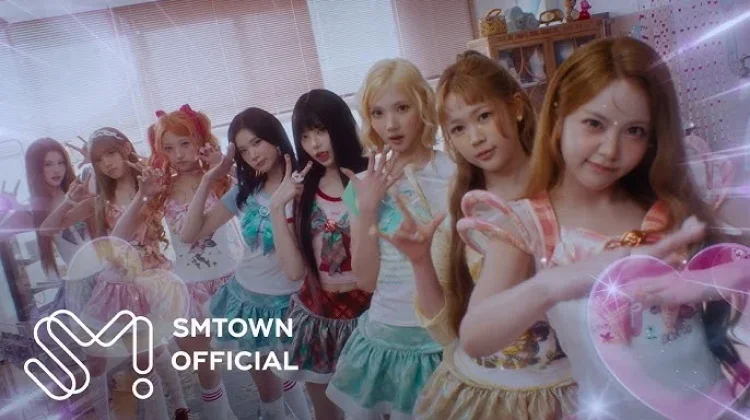 Hearts2Hearts Resmi Rilis 'ICONIC HEART'