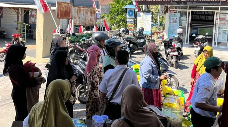 Stabilisasi Harga, Bulog Gelar Pasar Pasar Murah di Sejumlah Kecamata